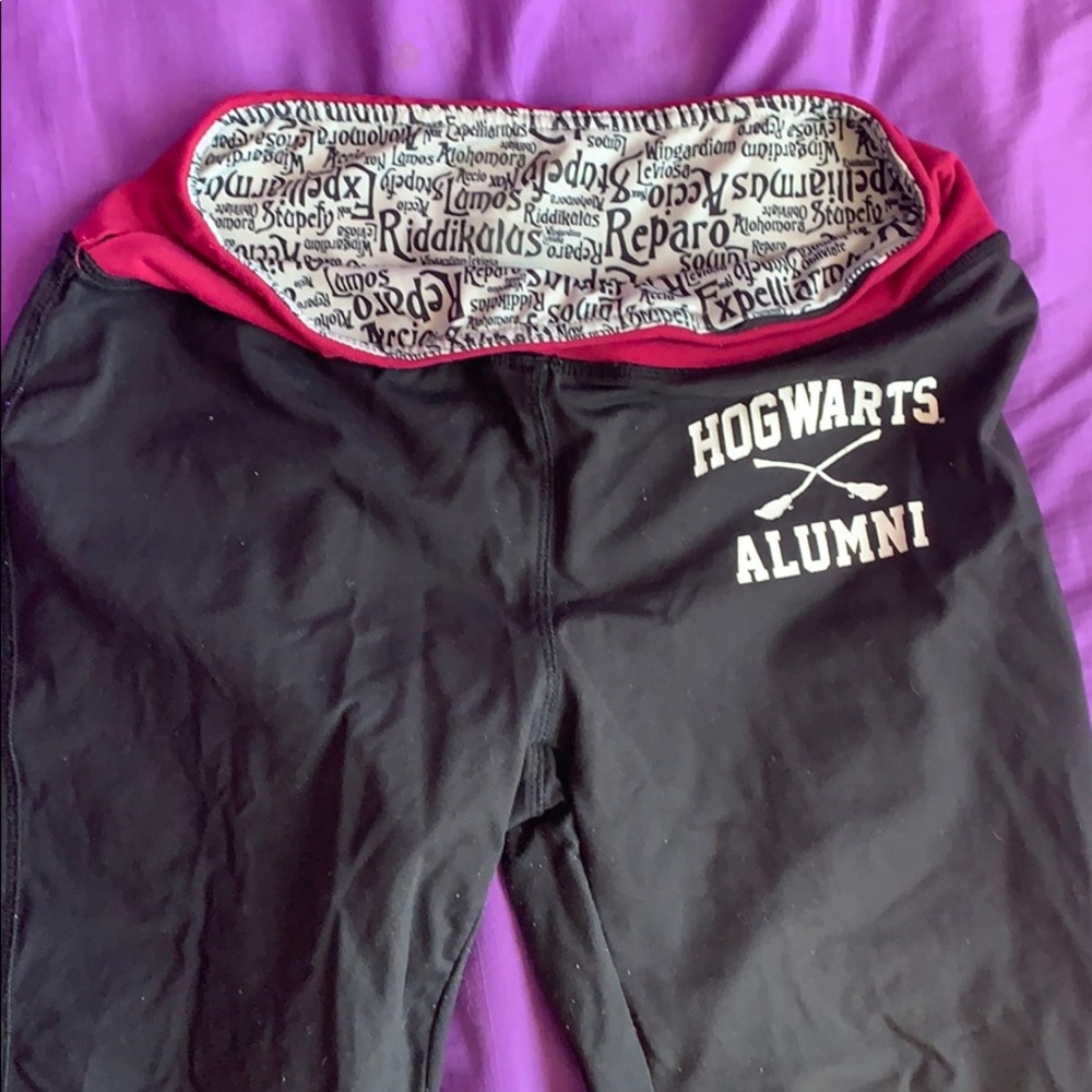 Harry Potter Hogwarts Alumni yoga pant